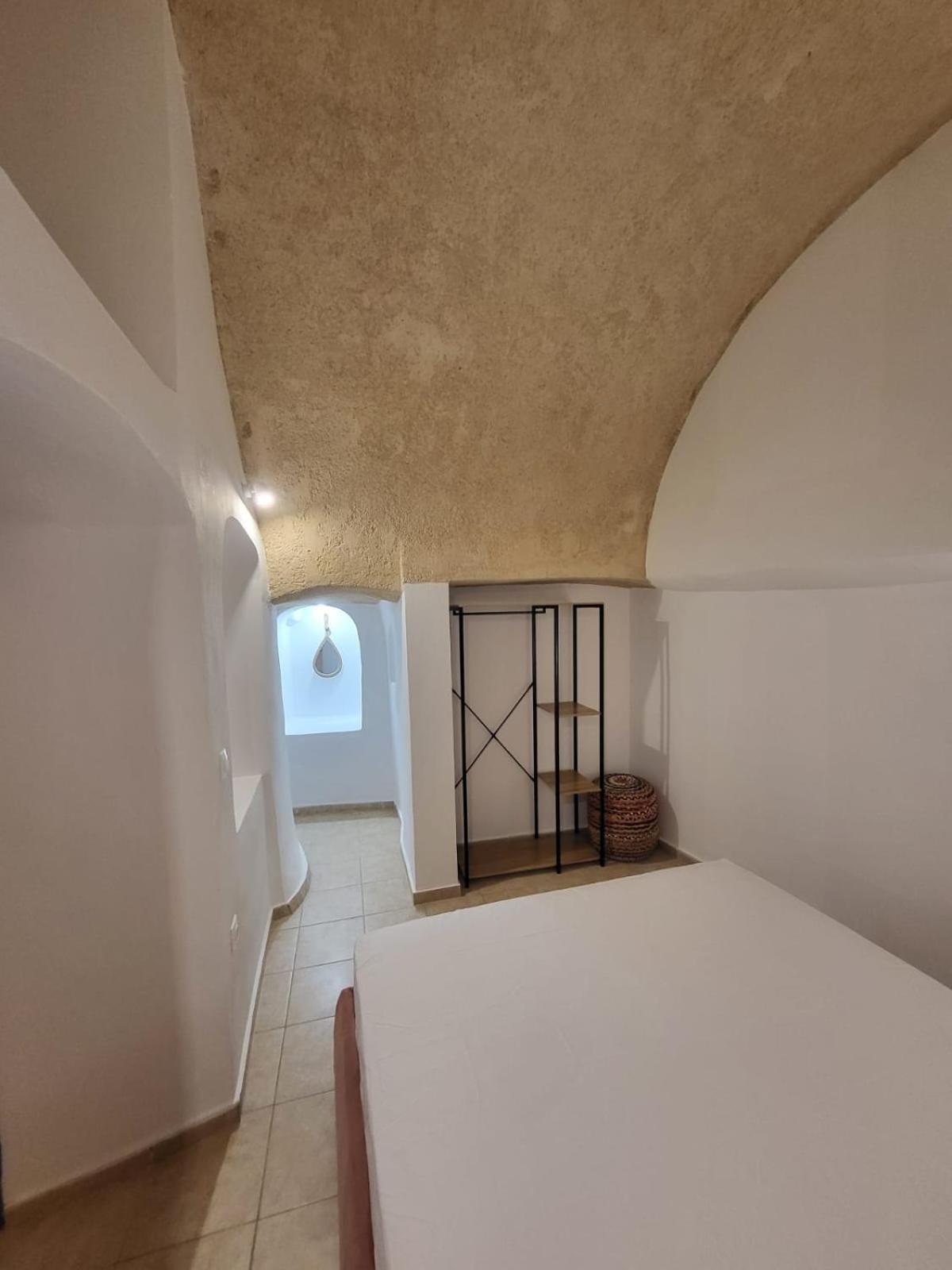Luxury Cave Houses Mesaria Екстер'єр фото