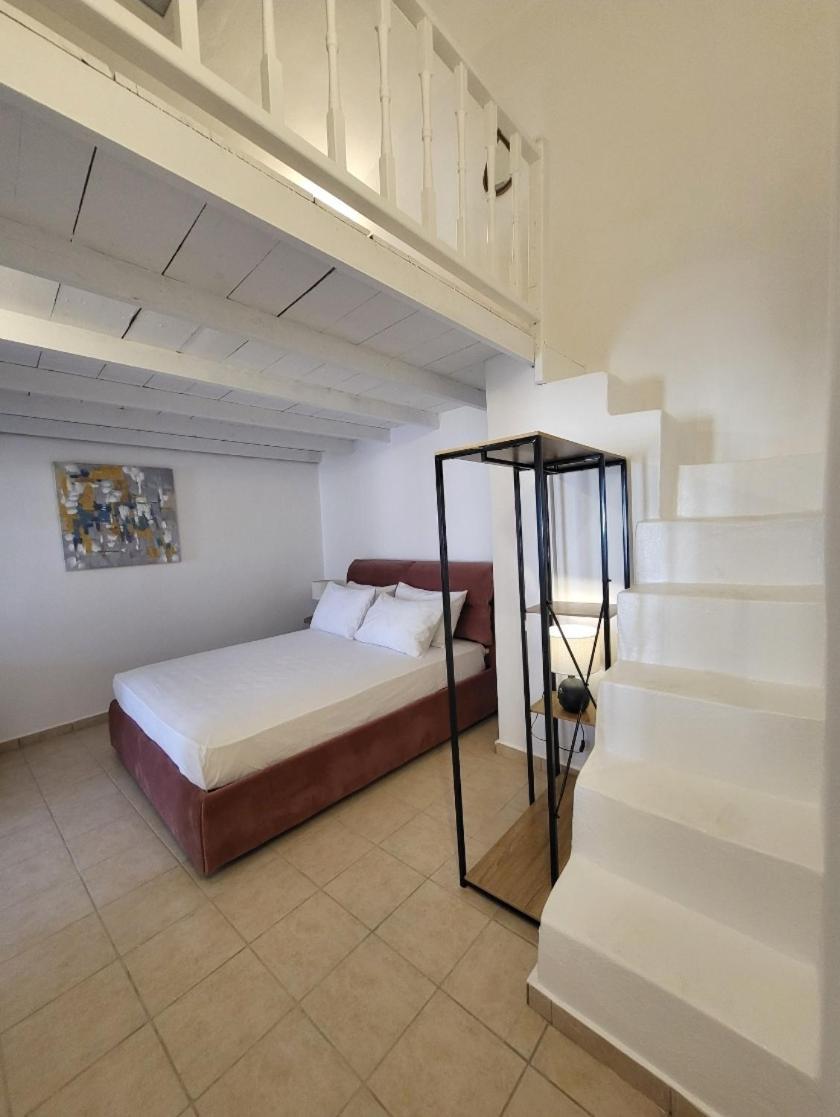 Luxury Cave Houses Mesaria Екстер'єр фото